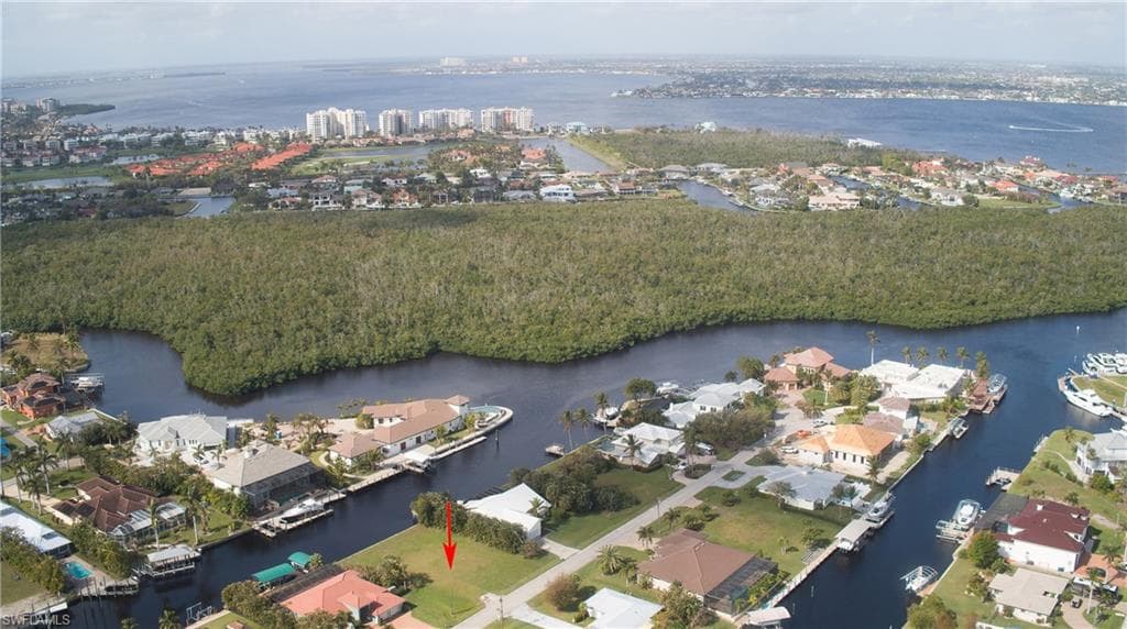 126 Montrose DR, FORT MYERS FL 33919-12