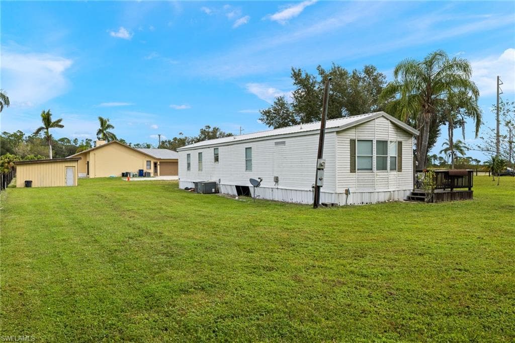 19651 State Road 31, NORTH FORT MYERS FL 33917-2
