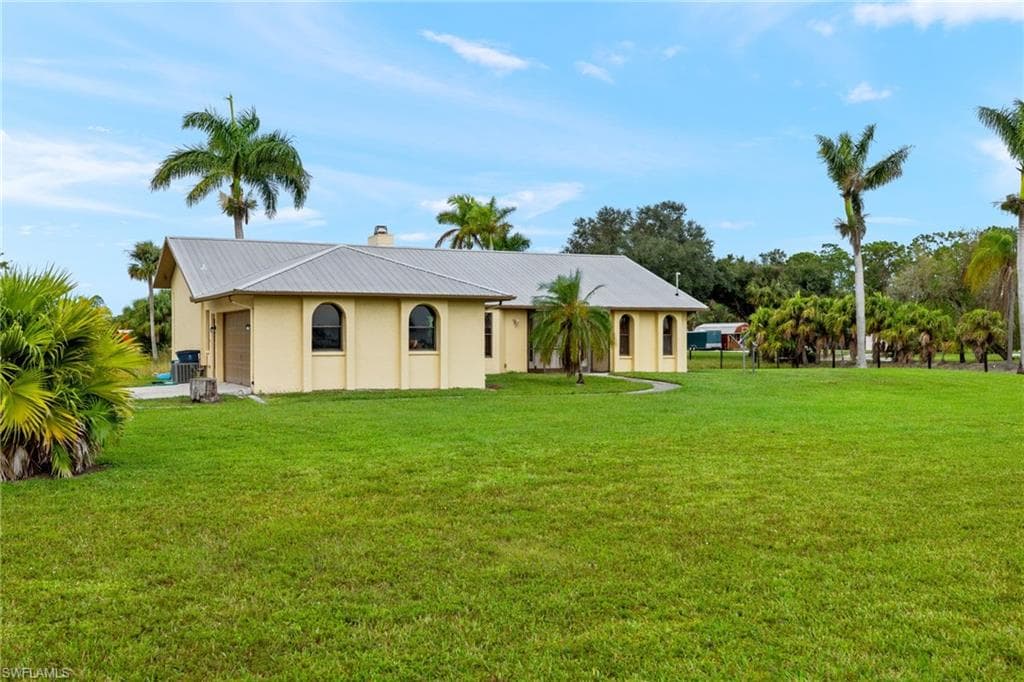 19651 State Road 31, NORTH FORT MYERS FL 33917-8