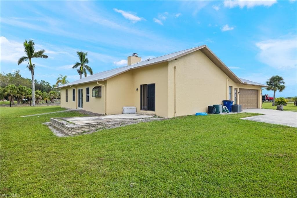 19651 State Road 31, NORTH FORT MYERS FL 33917-7