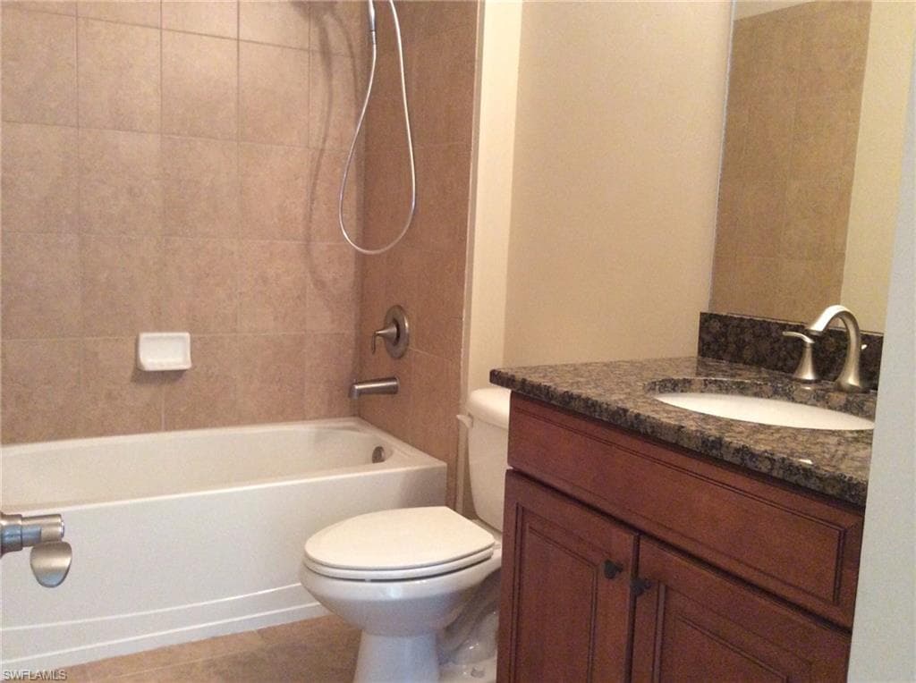 291 Saddlebrook LN, NAPLES FL 34110-11