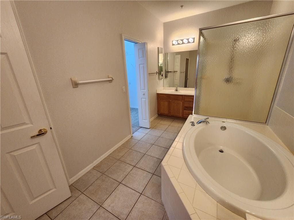 14752 Calusa Palms DR # 202, FORT MYERS FL 33919-14