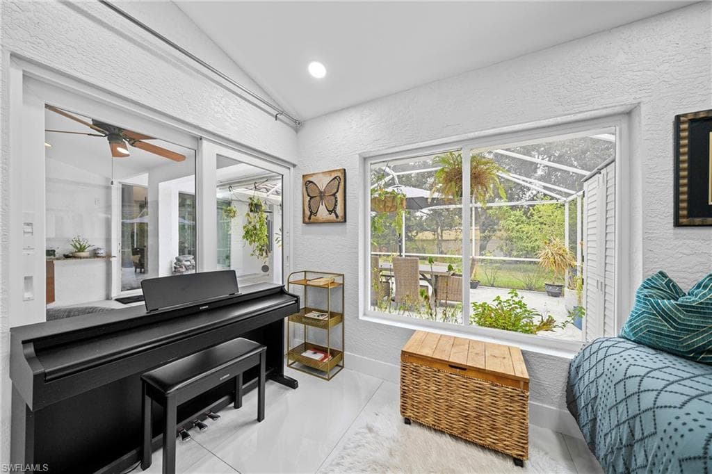 8139 Las Palmas WAY, NAPLES FL 34109-24