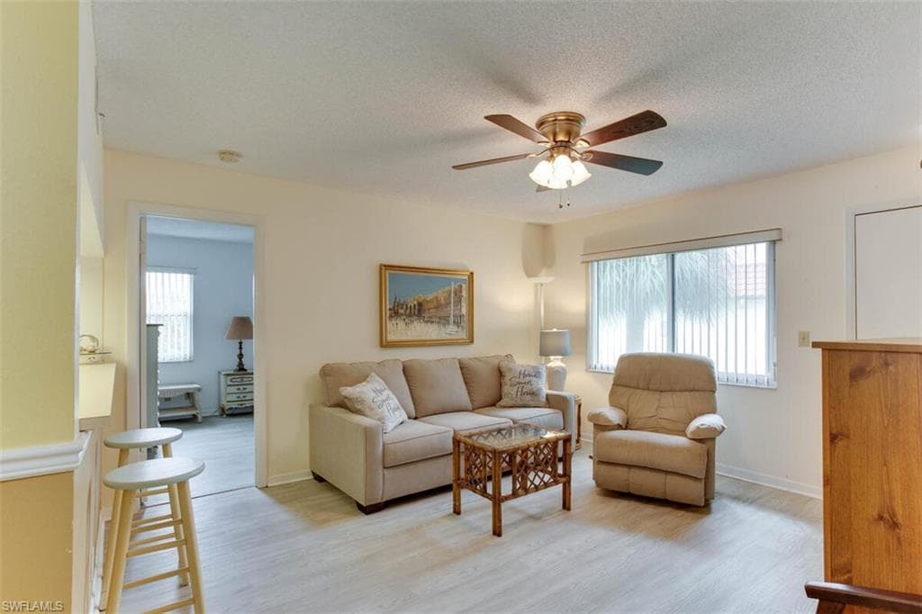 4351 27th CT SW # 203, NAPLES FL 34116-11