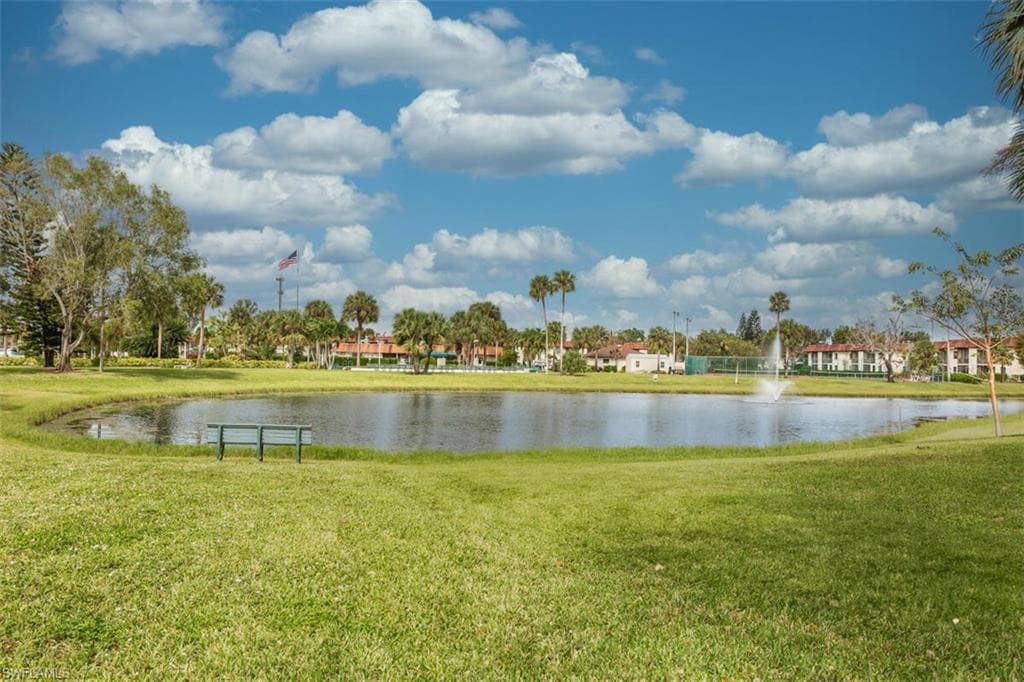 4351 27th CT SW # 203, NAPLES FL 34116-2