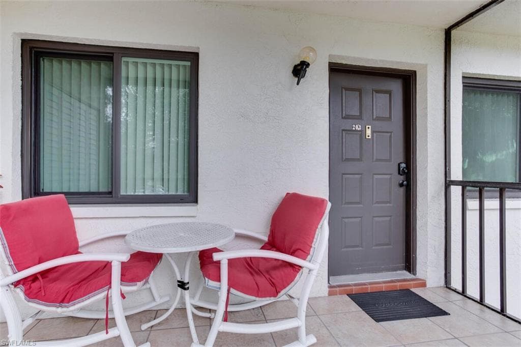 4351 27th CT SW # 203, NAPLES FL 34116-8