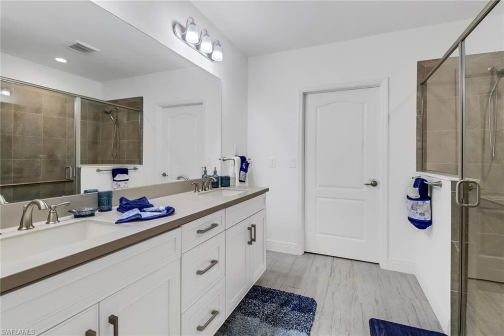 6953 Avalon CIR # 1801, NAPLES FL 34112-16