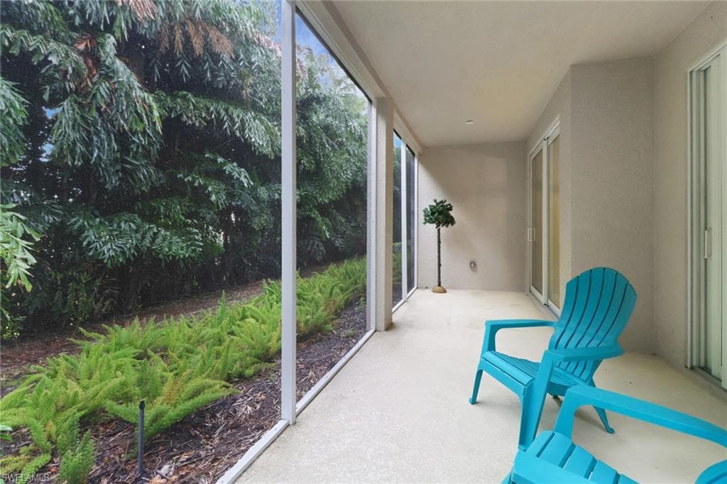 6953 Avalon CIR # 1801, NAPLES FL 34112-21