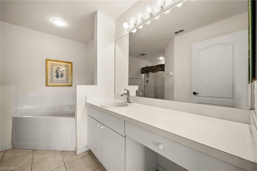 1346 Mainsail DR # 1321, NAPLES FL 34114-19