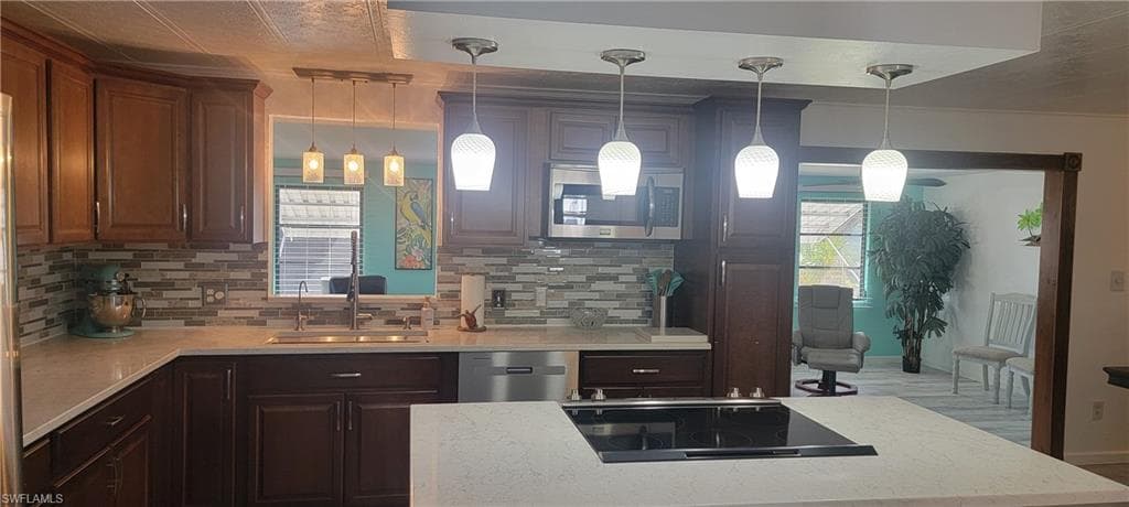 4705 Fiji LN, BONITA SPRINGS FL 34134-7