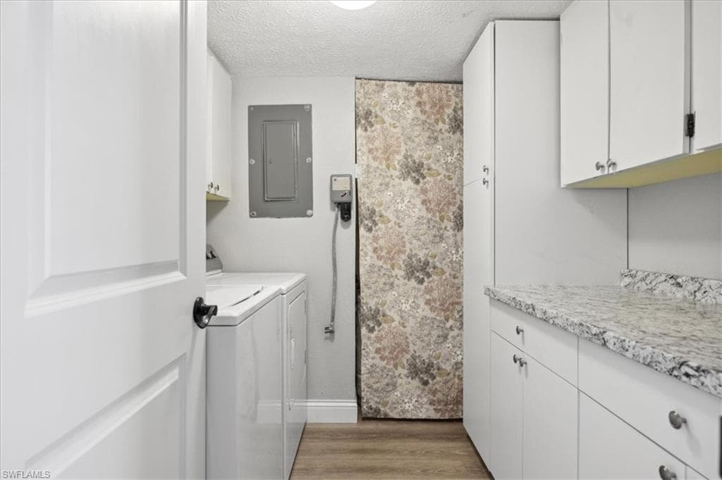 4231 SE 19th PL # 1J, CAPE CORAL FL 33904-16