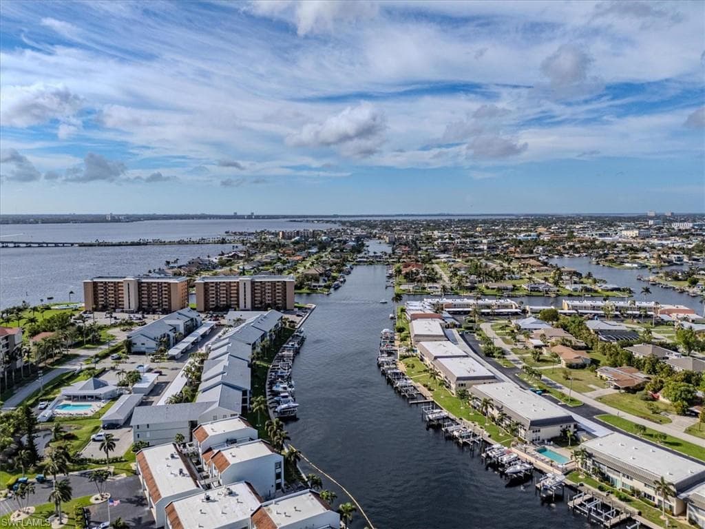 4231 SE 19th PL # 1J, CAPE CORAL FL 33904-23