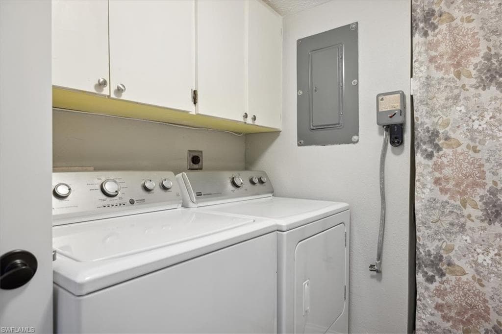 4231 SE 19th PL # 1J, CAPE CORAL FL 33904-17