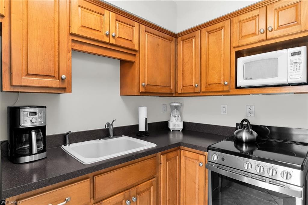 240 N Collier BLVD # 2, MARCO ISLAND FL 34145-10