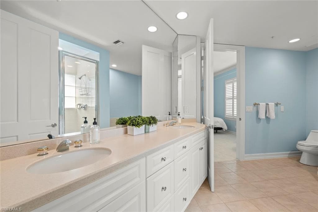 5669 Baltusrol CT # 2A, SANIBEL FL 33957-32
