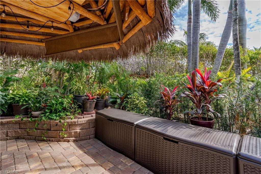13446 Ladyfish LN, NAPLES FL 34114-2