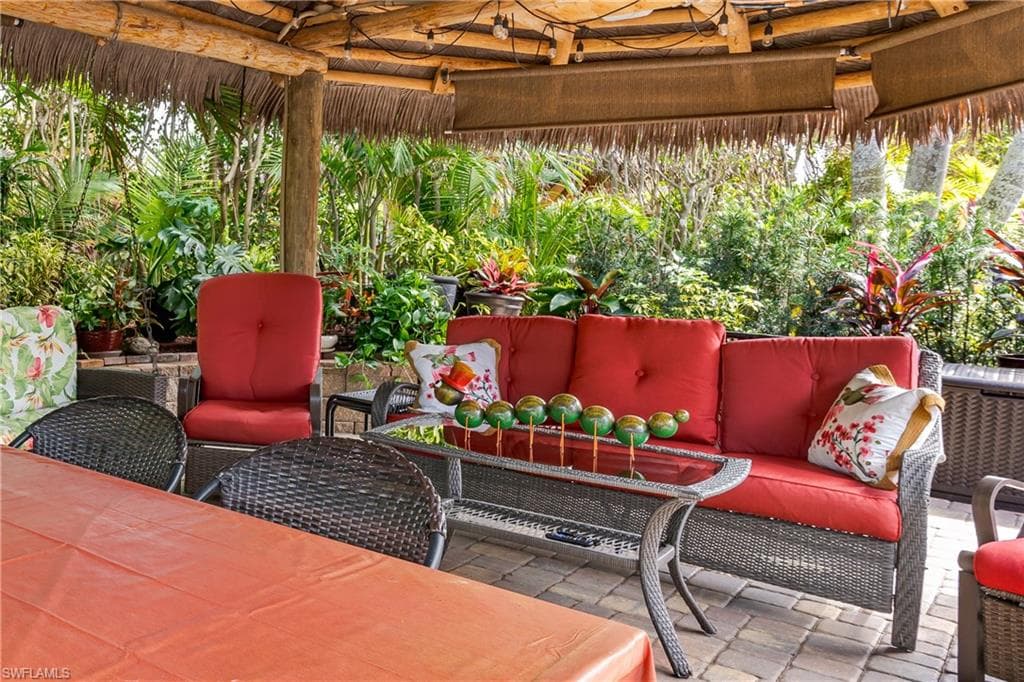 13446 Ladyfish LN, NAPLES FL 34114-9