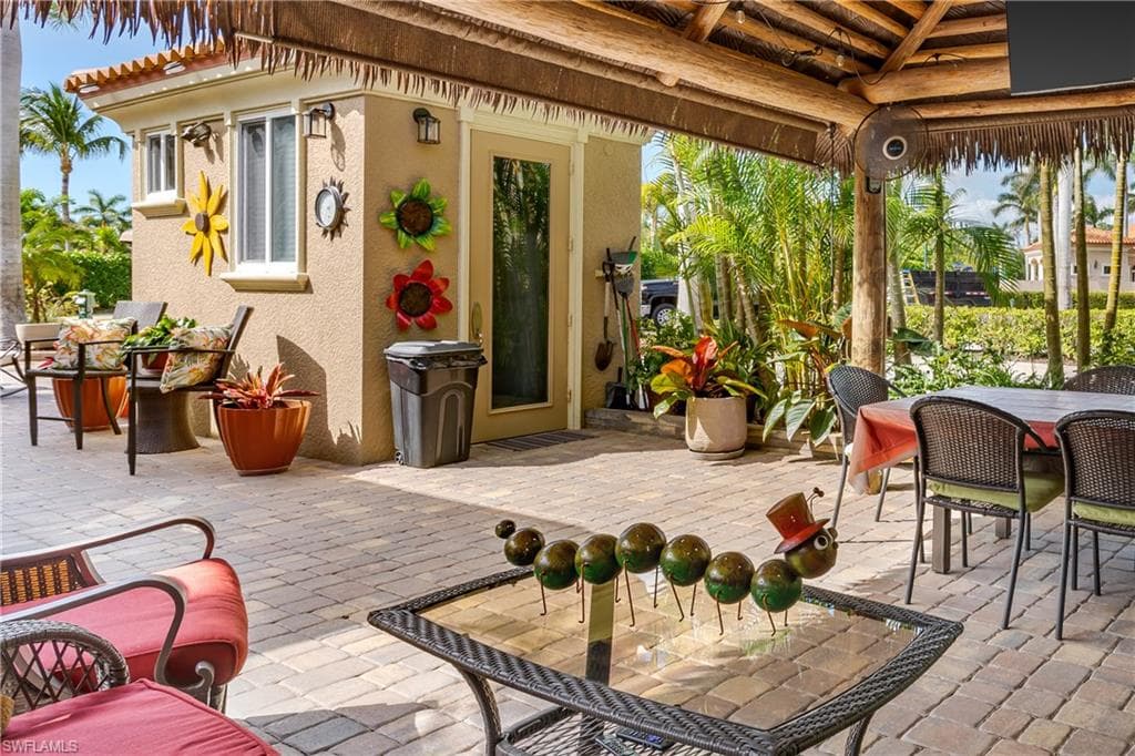13446 Ladyfish LN, NAPLES FL 34114-13