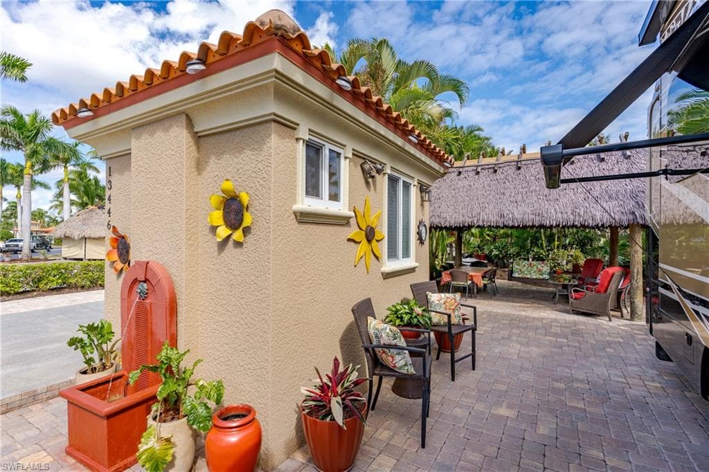 13446 Ladyfish LN, NAPLES FL 34114-17