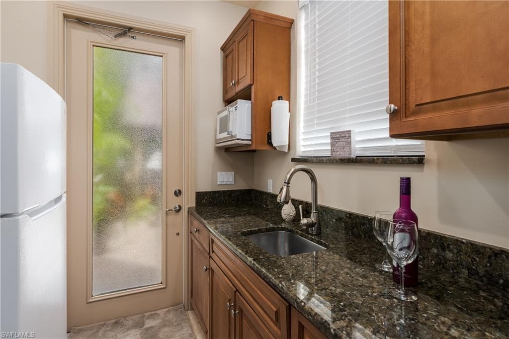 13446 Ladyfish LN, NAPLES FL 34114-20