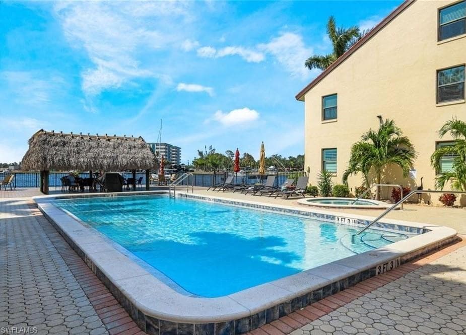 5103 Sunnybrook CT # 3, CAPE CORAL FL 33904-44