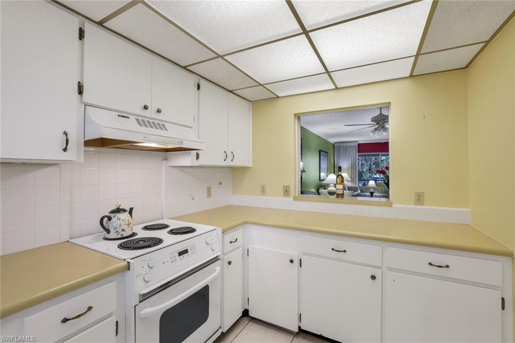 1200 CHERRYSTONE CT # B209, NAPLES FL 34102-17