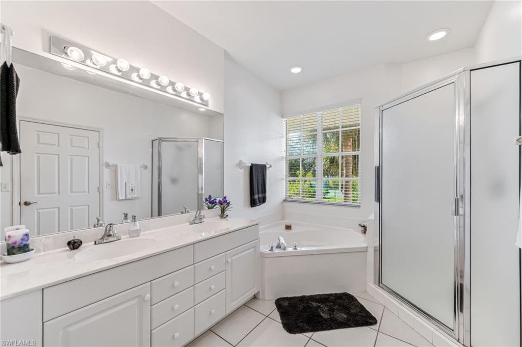 25778 Lake Amelia WAY # 201, BONITA SPRINGS FL 34135-13