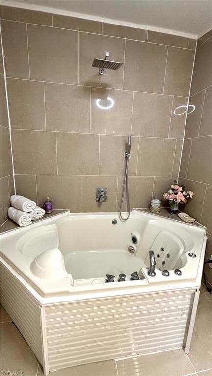 7890 Marx DR, NORTH FORT MYERS FL 33917-21