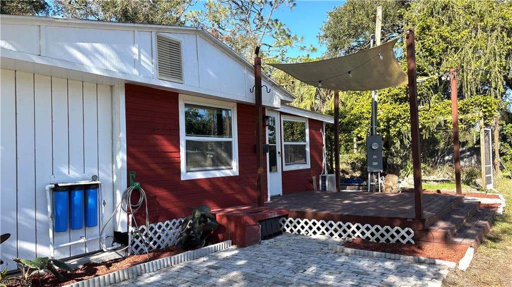 7890 Marx DR, NORTH FORT MYERS FL 33917-4