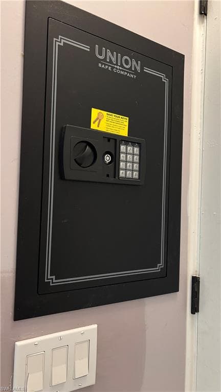 7890 Marx DR, NORTH FORT MYERS FL 33917-29