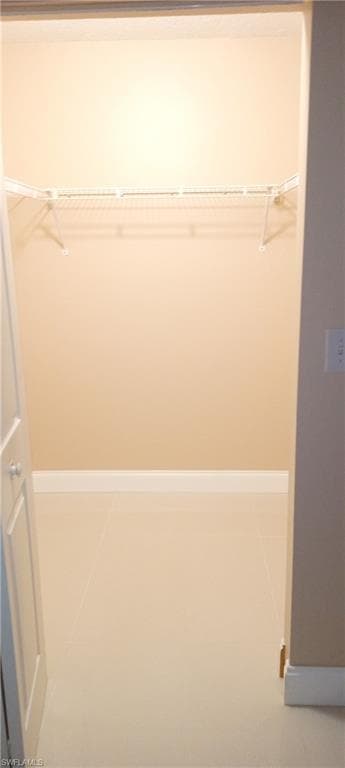 8861 Colonnades CT W # 216, BONITA SPRINGS FL 34135-8