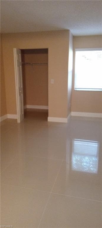 8861 Colonnades CT W # 216, BONITA SPRINGS FL 34135-9