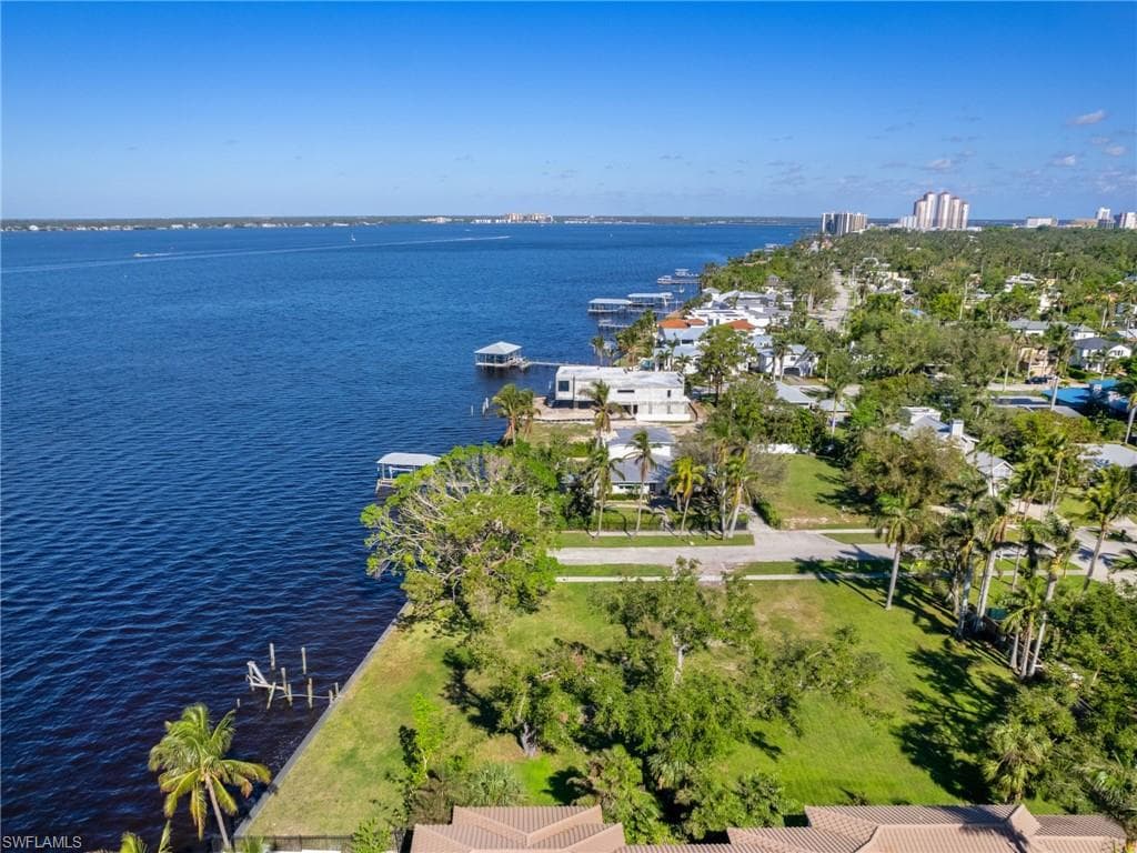 1212 Coconut DR, FORT MYERS FL 33901-6