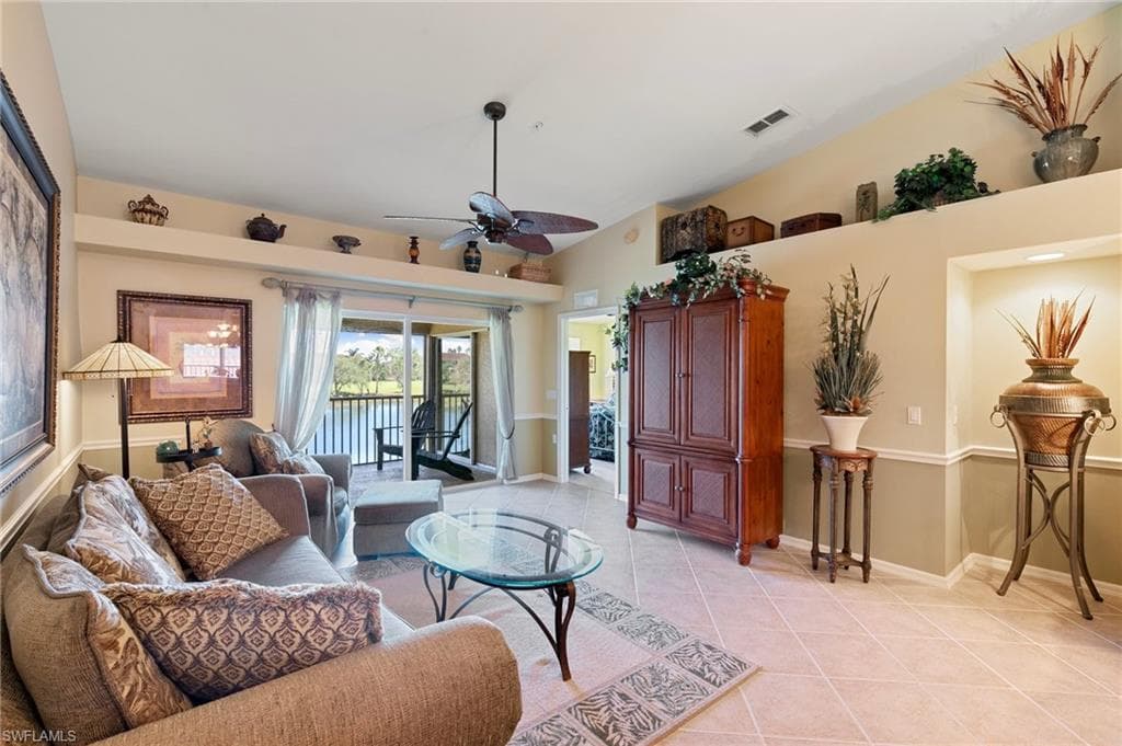 2860 Cypress Trace CIR # 1825, NAPLES FL 34119-3