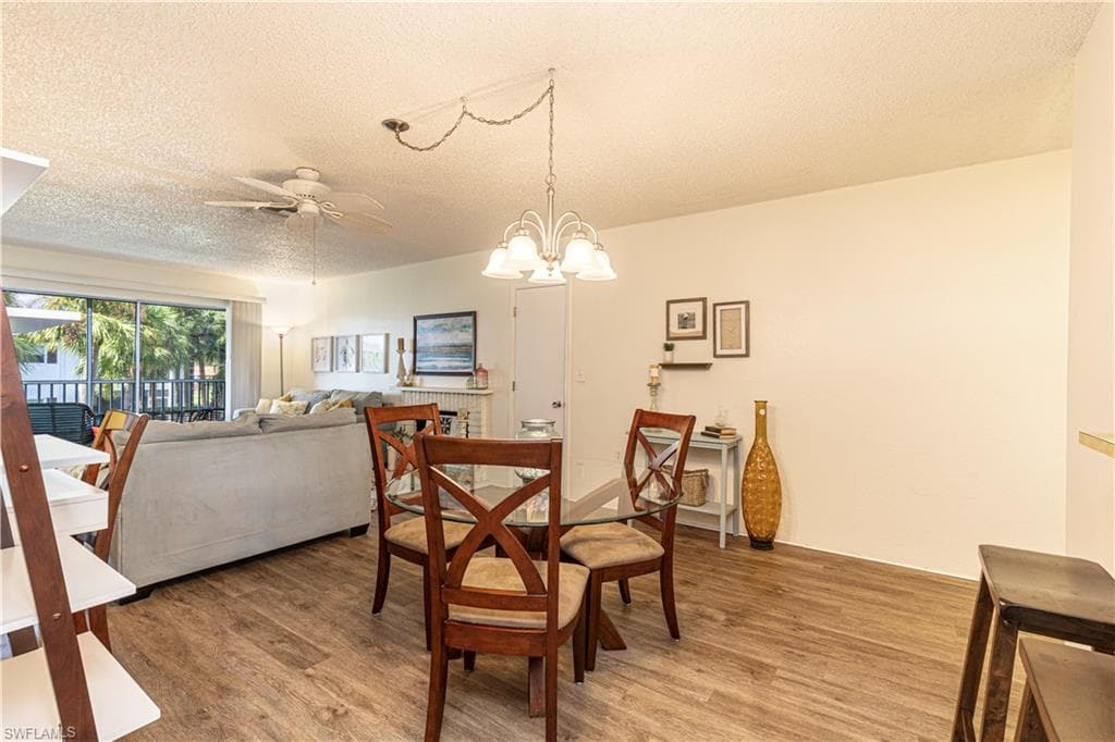 7043 New Post DR # 7, NORTH FORT MYERS FL 33917-8