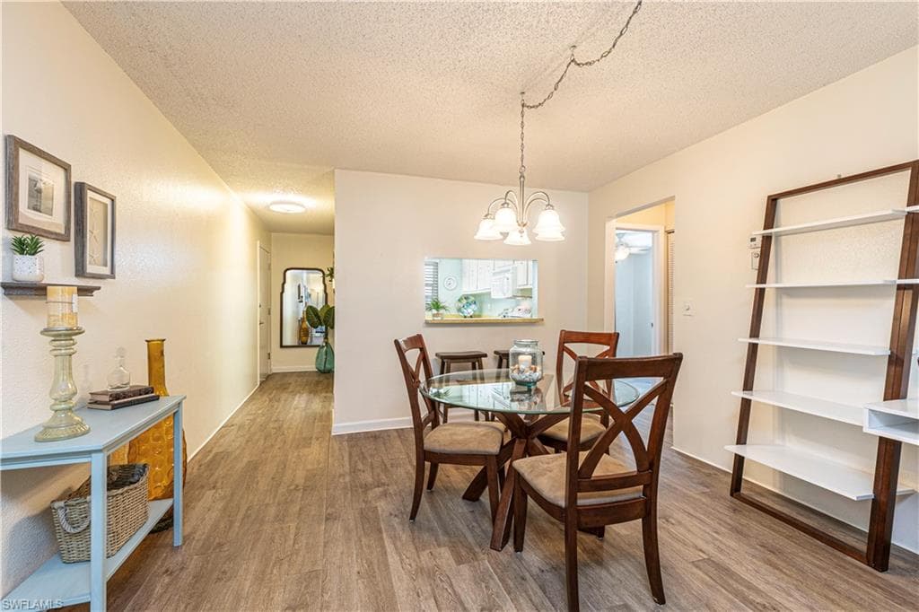 7043 New Post DR # 7, NORTH FORT MYERS FL 33917-7