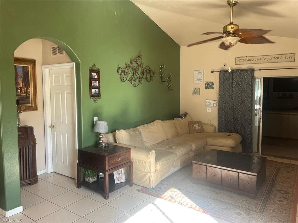 3129 Woodside AVE, NAPLES FL 34112-8