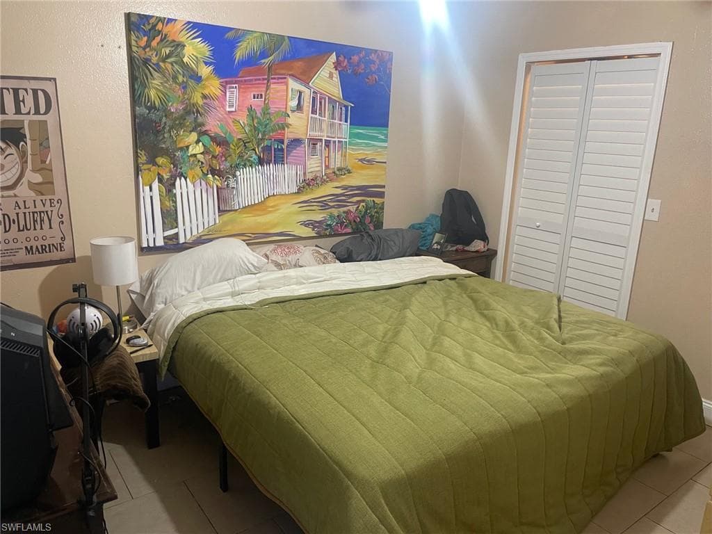 3129 Woodside AVE, NAPLES FL 34112-3