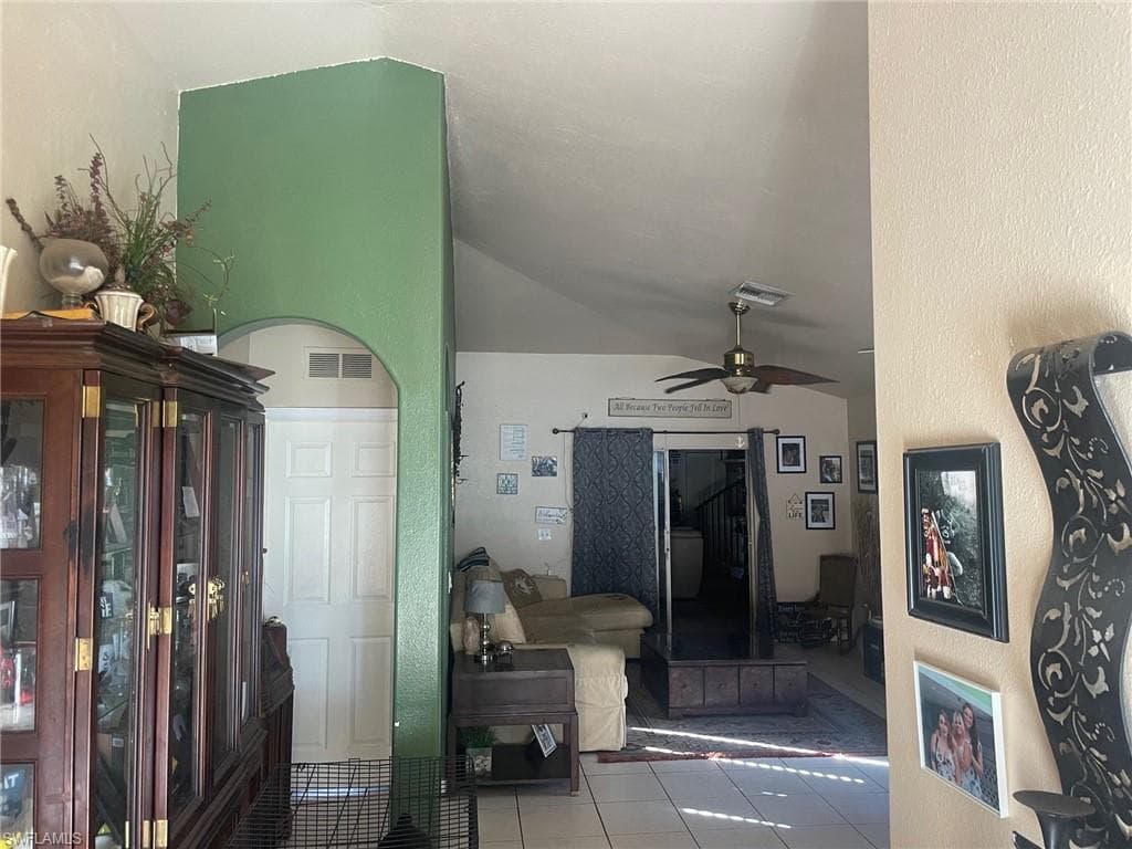 3129 Woodside AVE-7