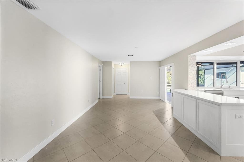 13750 McGregor BLVD, FORT MYERS FL 33919-23