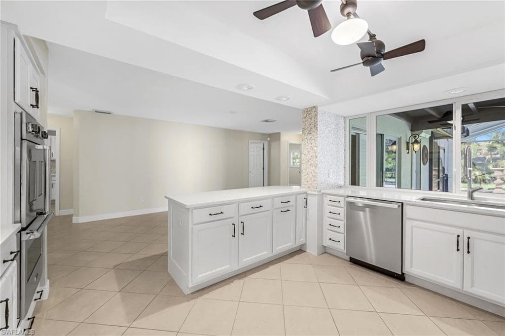 13750 McGregor BLVD, FORT MYERS FL 33919-20