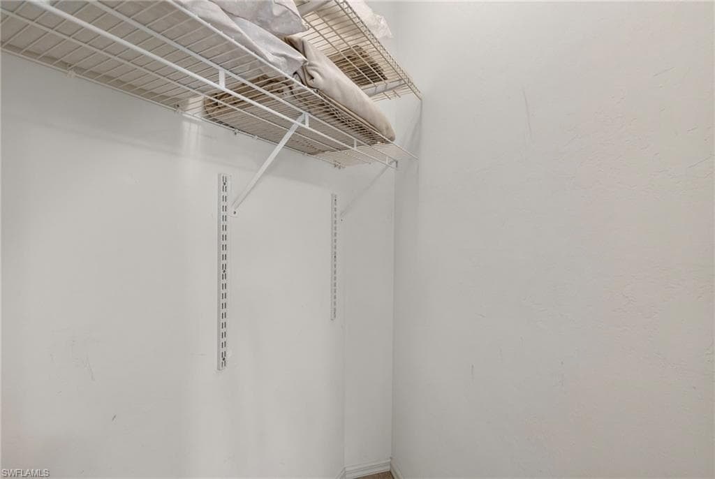 9231 Bayberry BEND # 203, FORT MYERS FL 33908-37