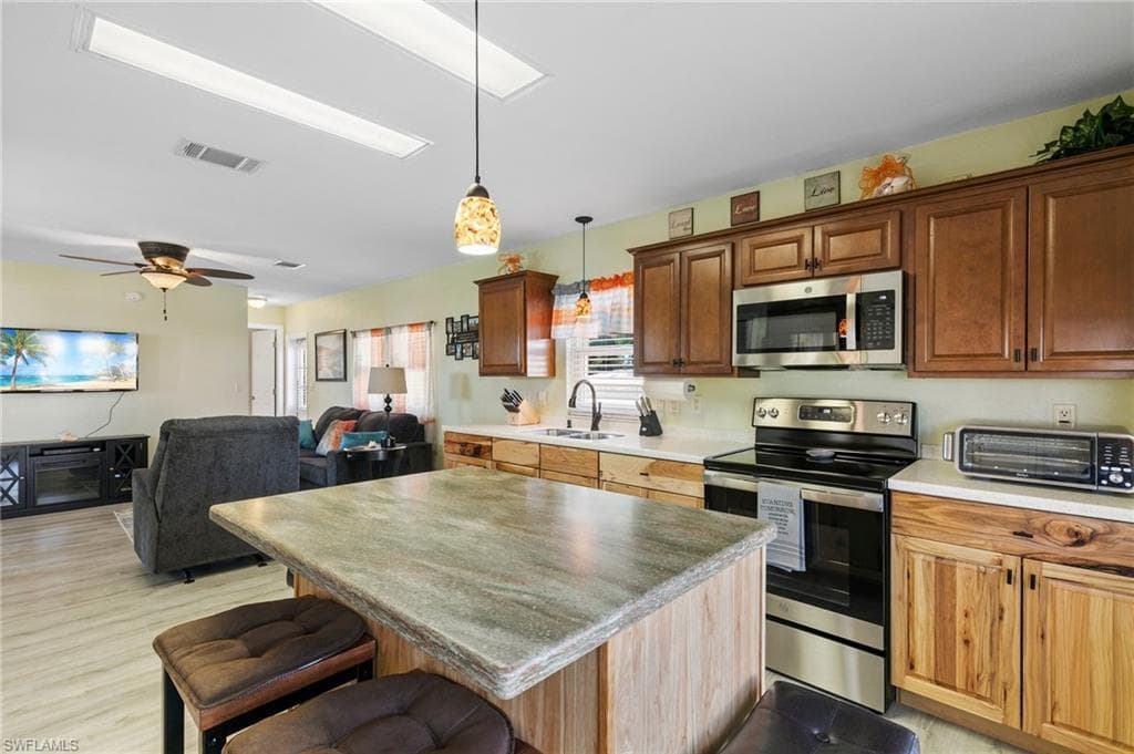 20670 River DR, ESTERO FL 33928-12