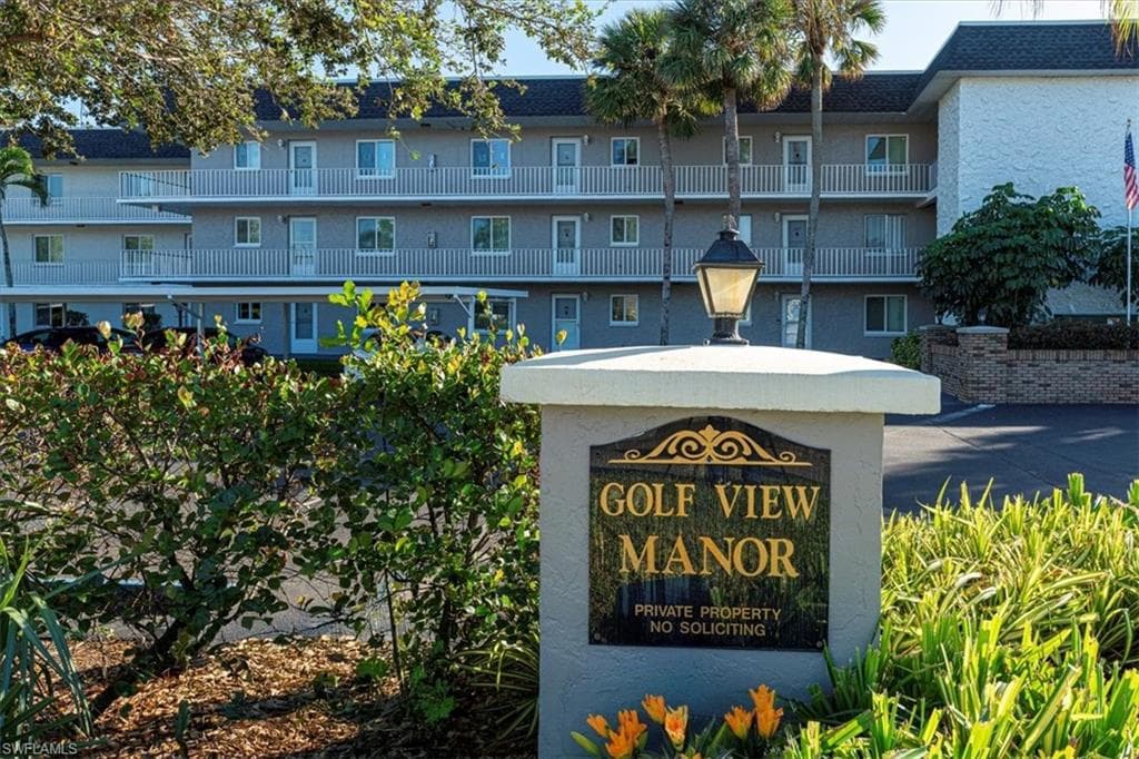 5515 Rattlesnake Hamm RD # 301, NAPLES FL 34113-26