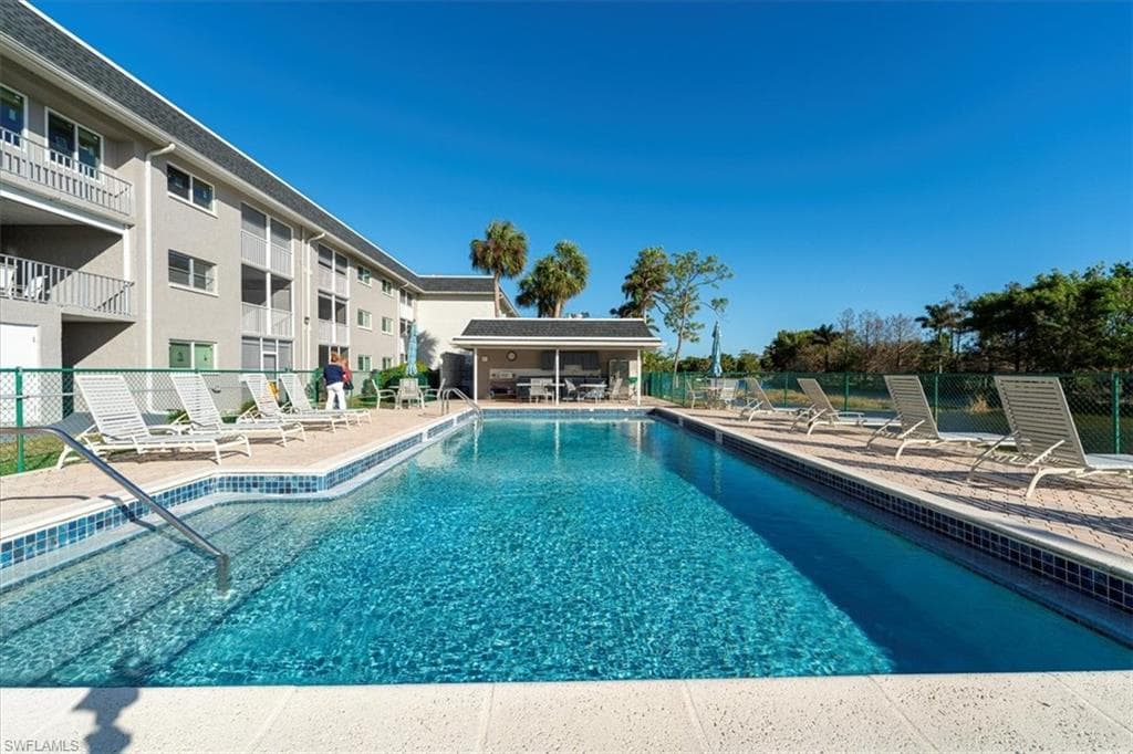 5515 Rattlesnake Hamm RD # 301, NAPLES FL 34113-3