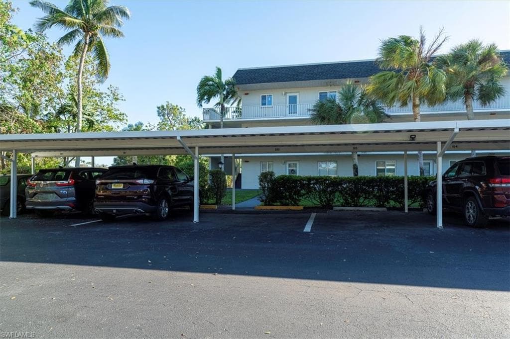 5515 Rattlesnake Hamm RD # 301, NAPLES FL 34113-24