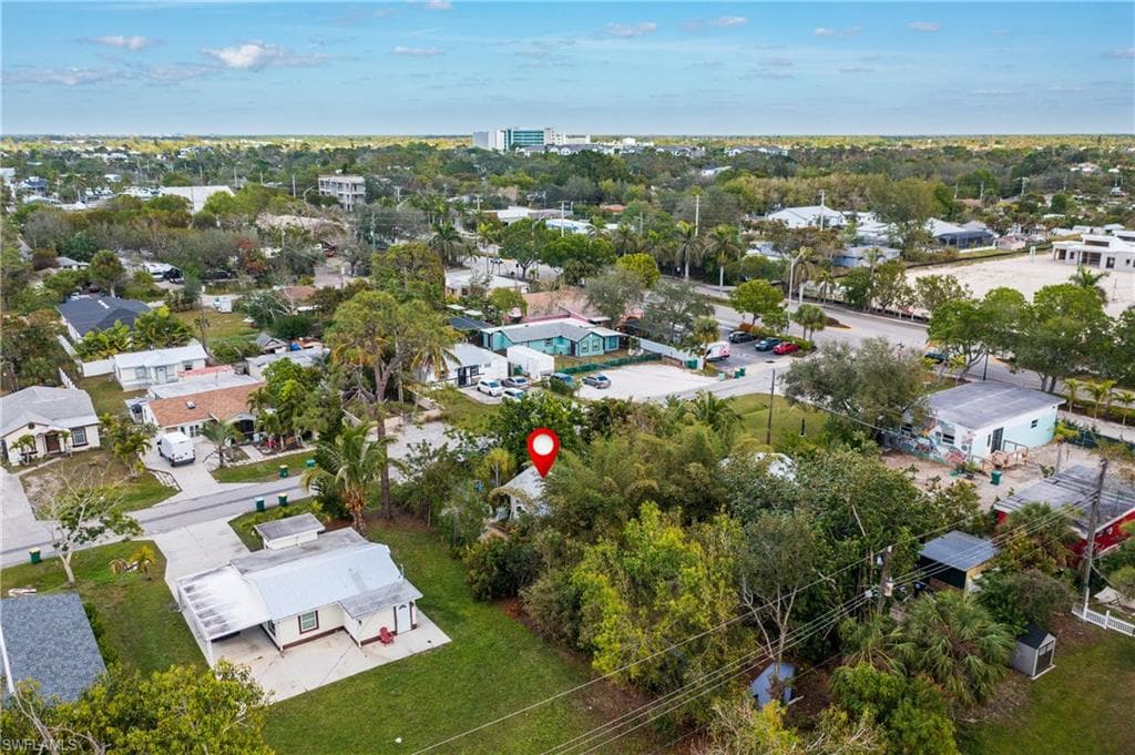 2828 Storter AVE, NAPLES FL 34112-16