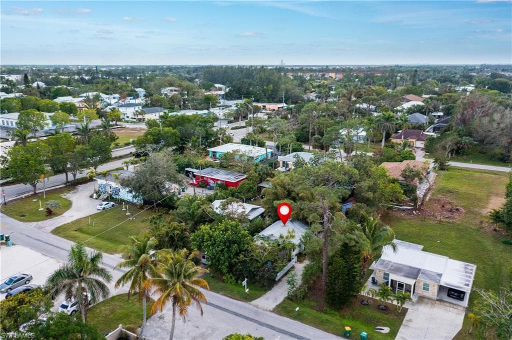 2828 Storter AVE, NAPLES FL 34112-15