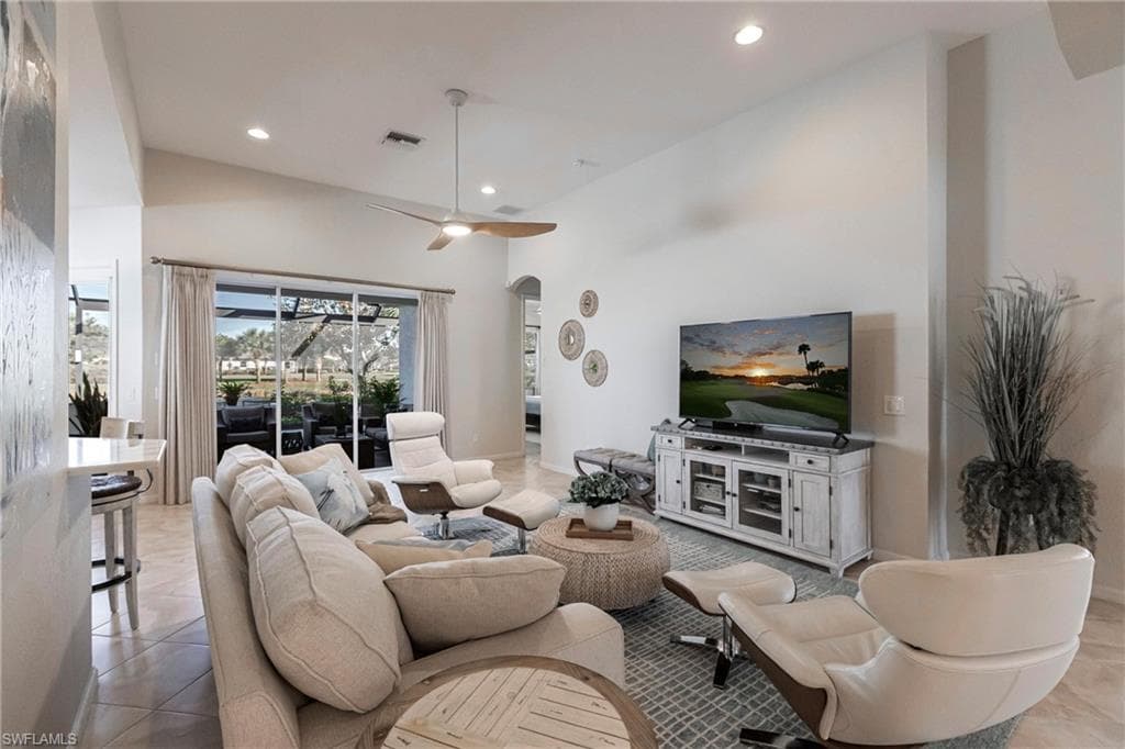 3920 Lakeview Isle CT, FORT MYERS FL 33905-7