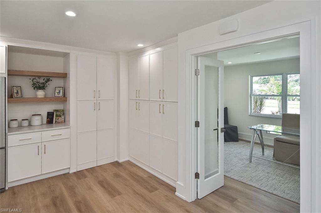 381 Norwood CT, FORT MYERS FL 33919-12